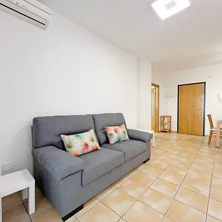 Global Properties, Con Gran Terraza En Canet